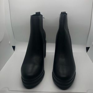 Women’s Margo Chelsea Boot